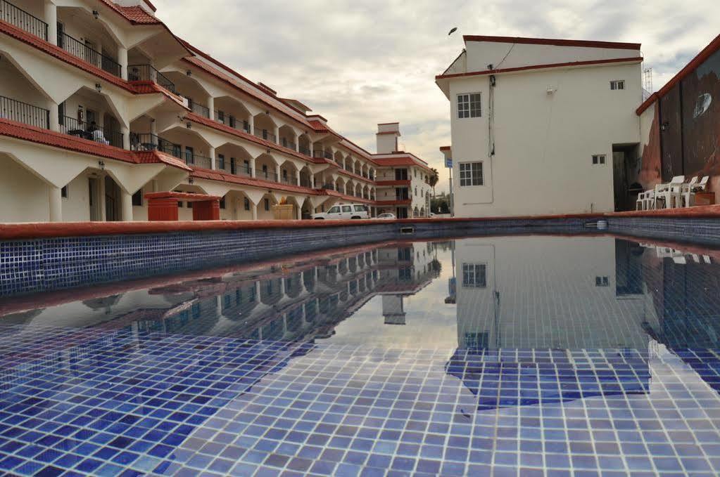 Hotel Go Inn Monclova Exteriör bild
